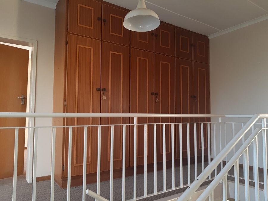 To Let 4 Bedroom Property for Rent in Suidrand Free State